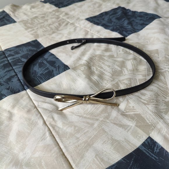 Black Thin Waist Fashion Belt with Bow - Picture 3 of 4